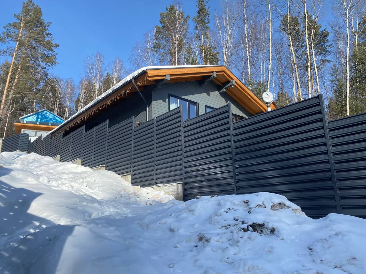 забор из штакетника 130м ral7024/7024 серый графит фото6 в Мурманске