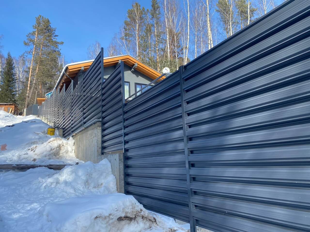 забор из штакетника 130м ral7024/7024 серый графит фото5 в Мурманске