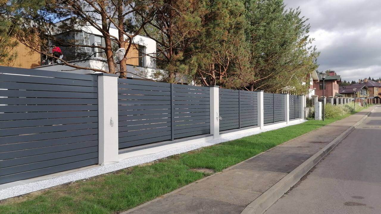Забор-ранчо из металлопланкена 36м RAL7024 Серый Графит в Мурманске