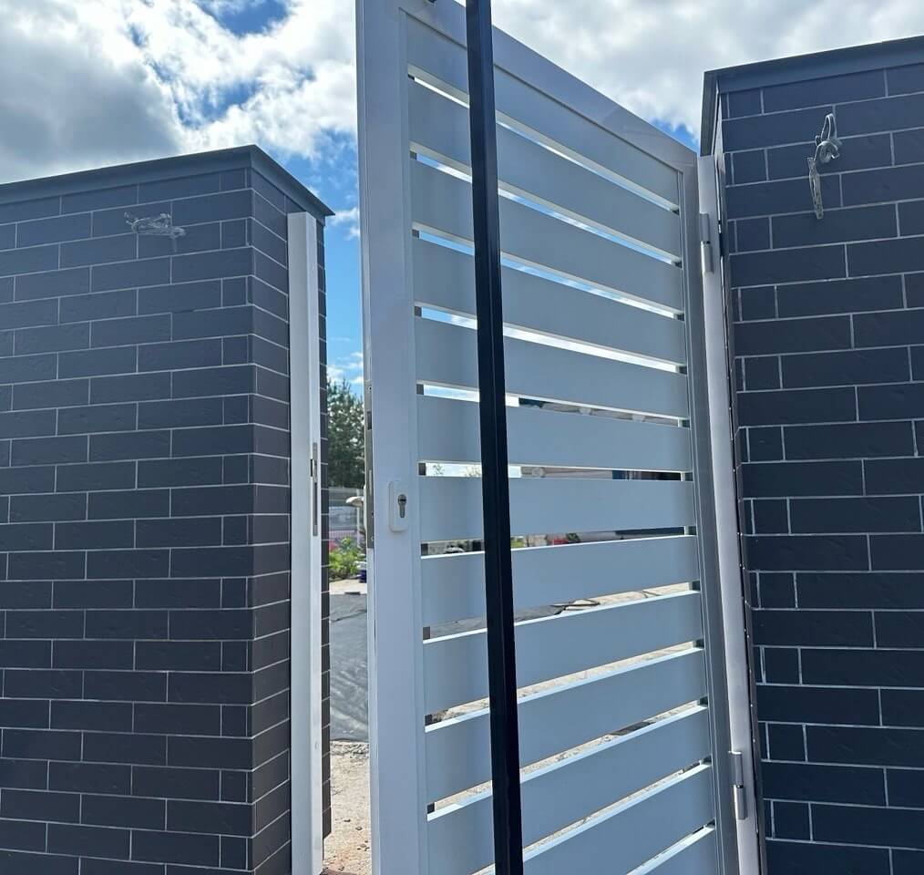 Калитка из металлопланкена RAL9003 Белый фото 1 в Мурманске