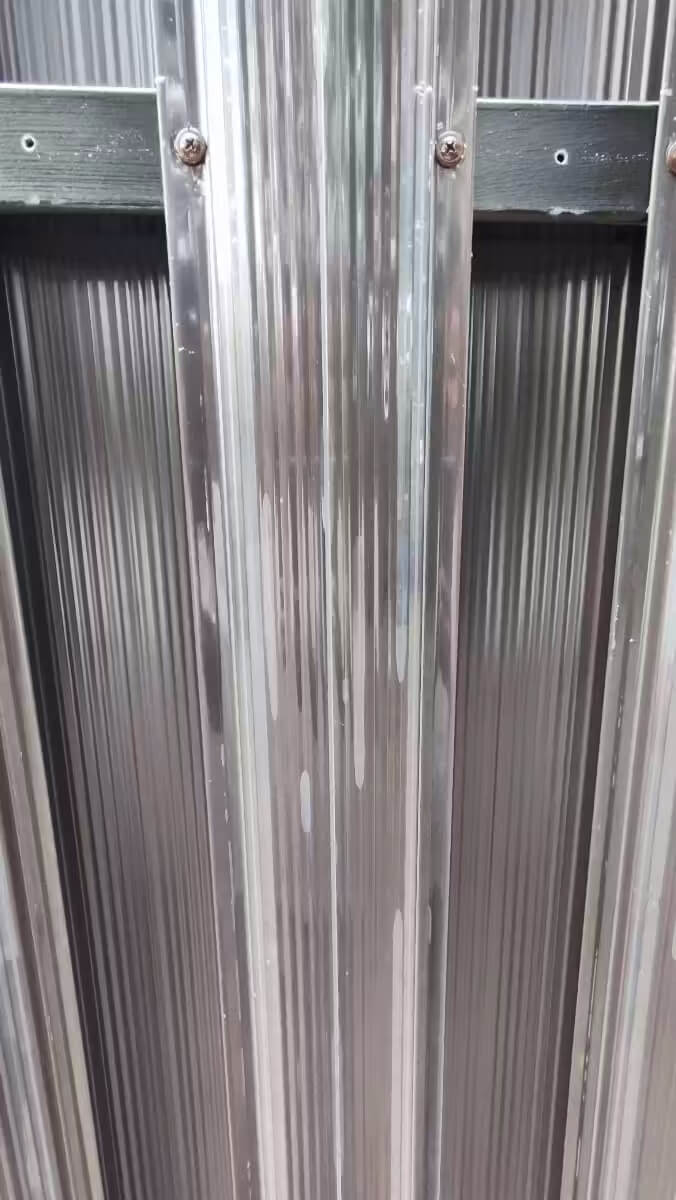 Забор из евроштакетника 22м RAL8019/8019 Темный Шоколад двусторонний фото 3 в Мурманске