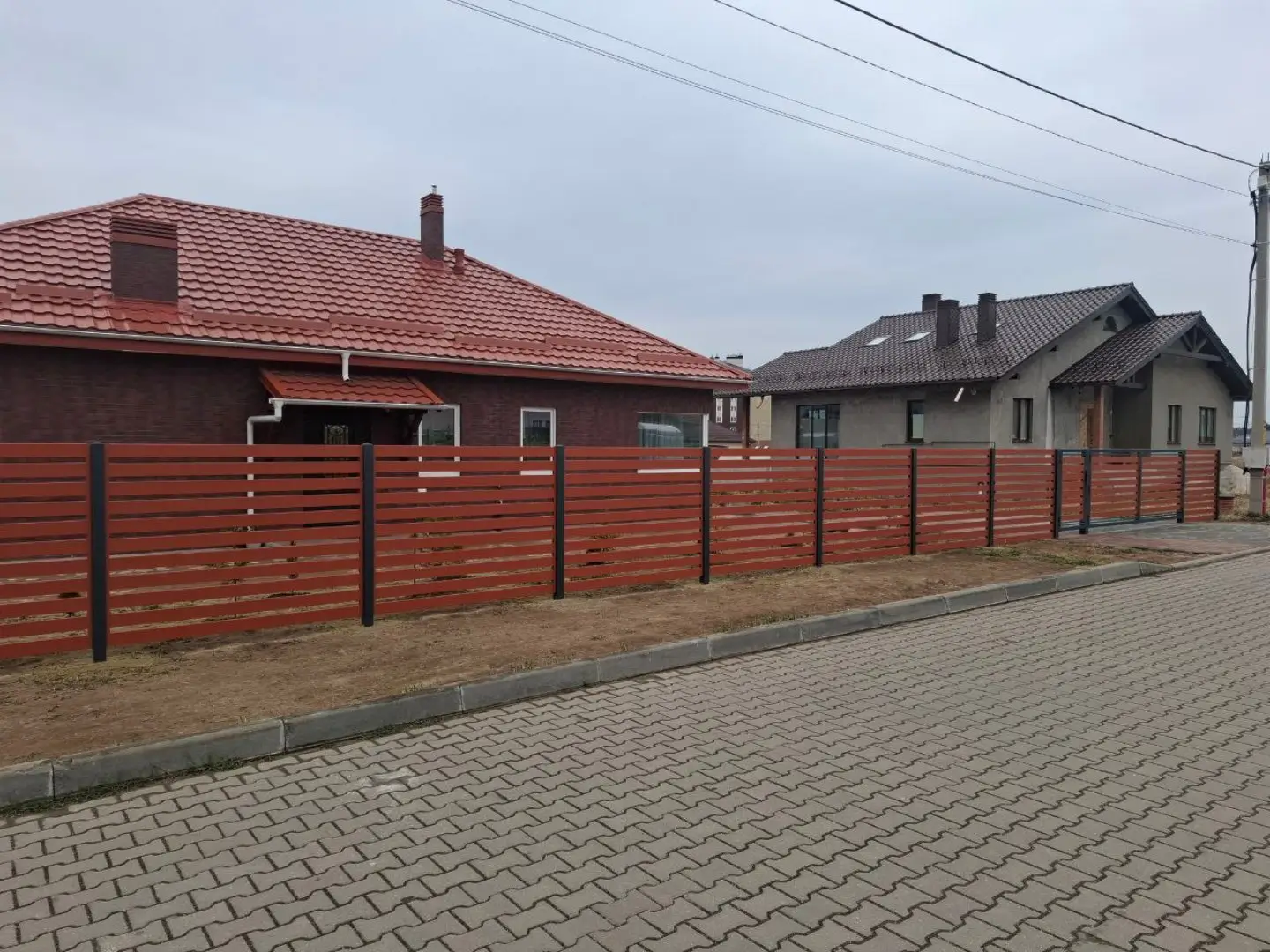 Забор-ранчо из металлопланкена 18м RAL8004 Терракотовый фото 1 в Мурманске